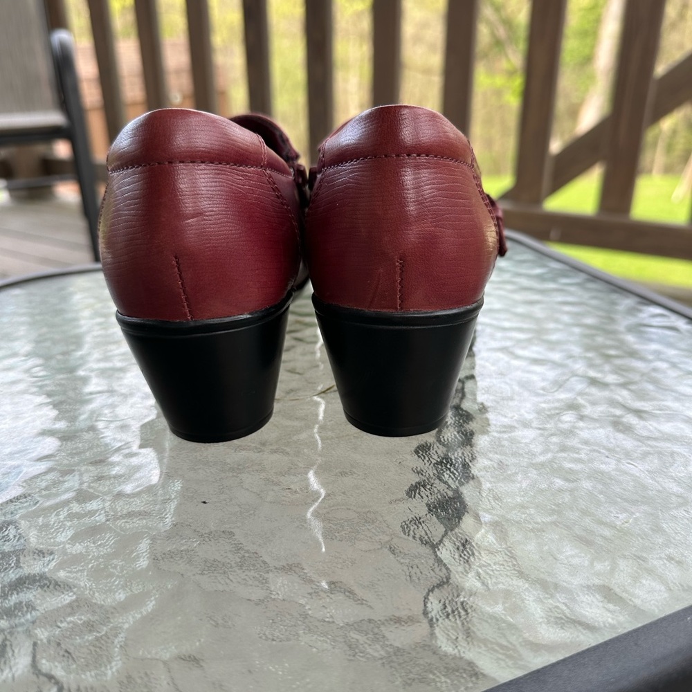 Clarks Burgundy Leather Heeled Loafers Buckle Detail Comfort ShoesWoman's 11 N - Picture 5 of 9